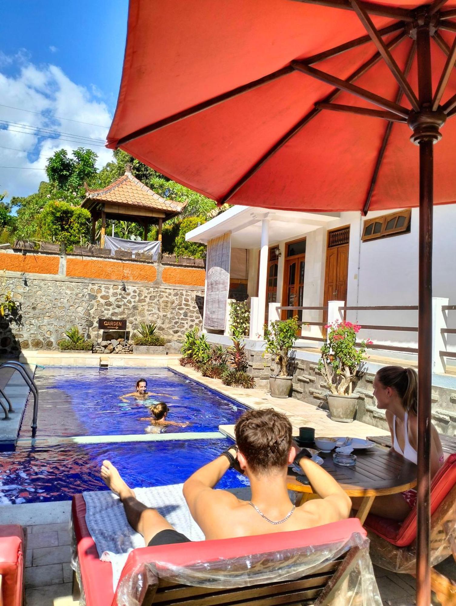 Kaia Lovina Guest House Junior Suite Luaran gambar