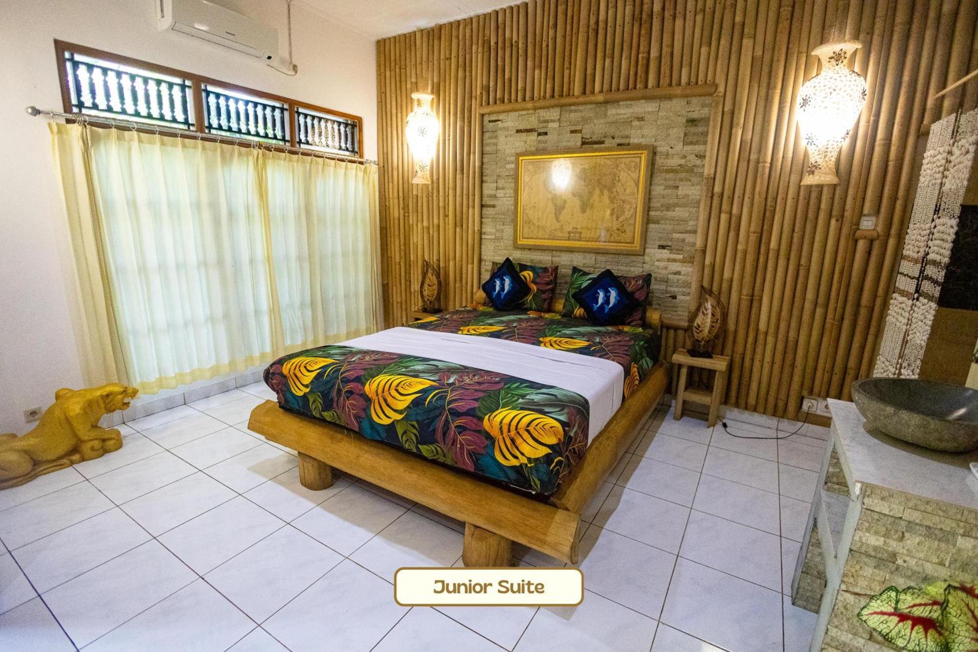 Kaia Lovina Guest House Junior Suite Luaran gambar